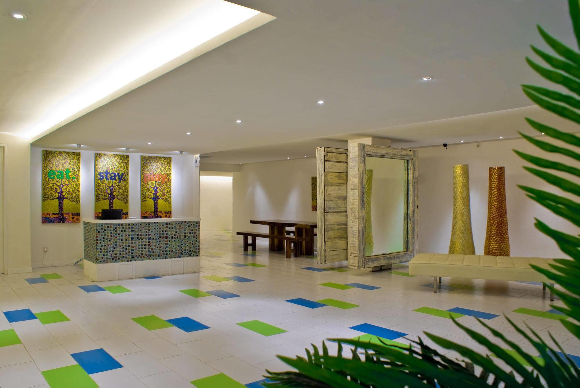 Home@36 Condotel Kuta  Exterior photo