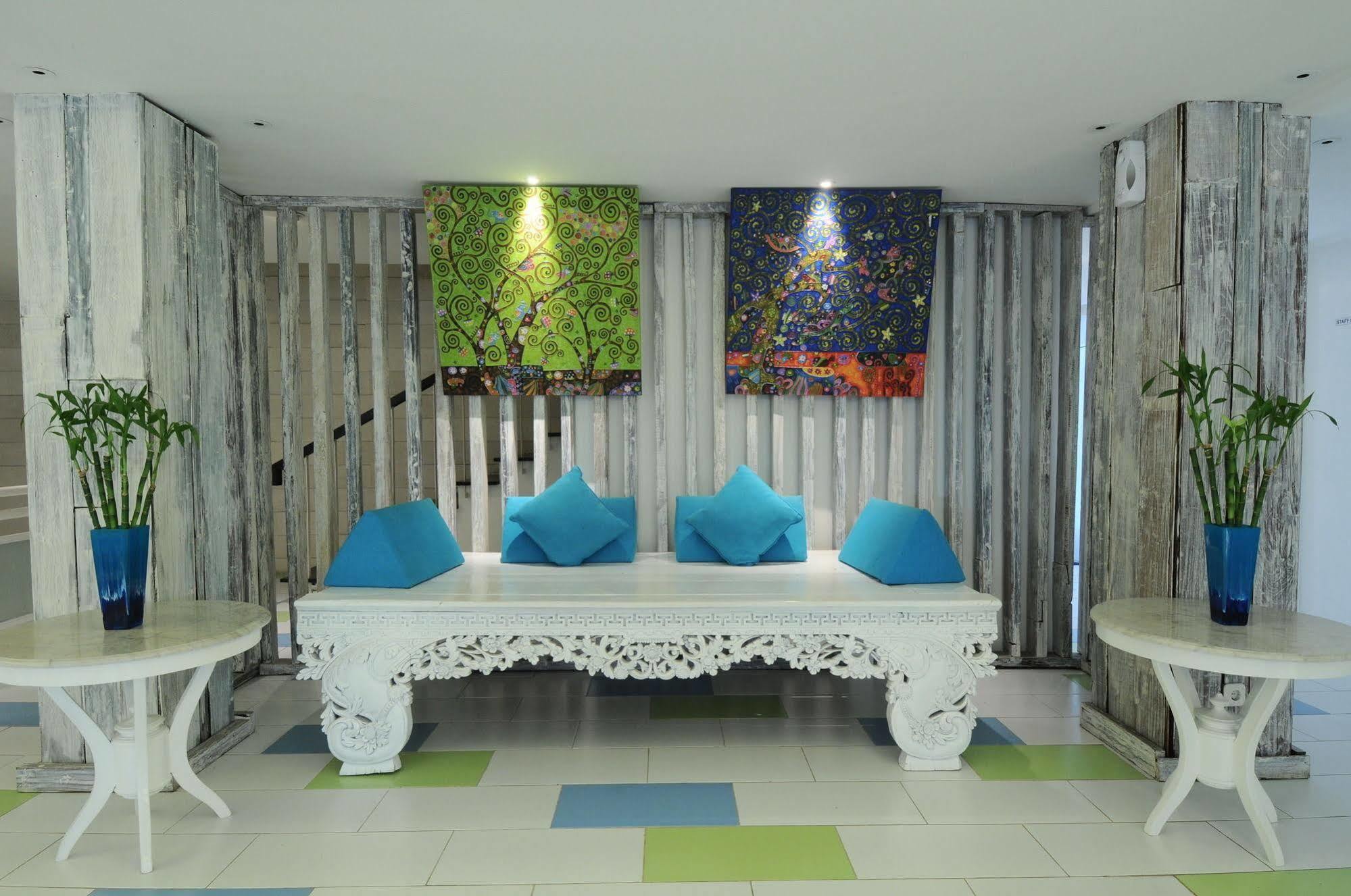 Home@36 Condotel Kuta  Exterior photo